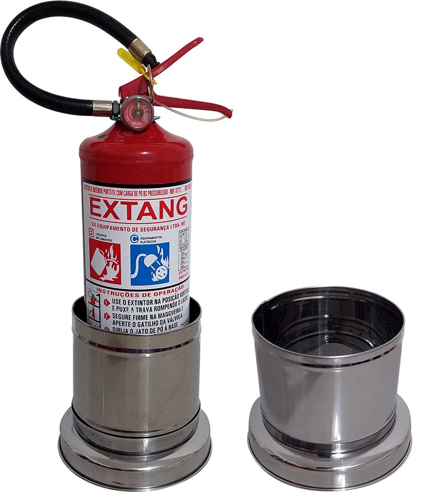Foto de Imagem de um suporte de piso para extintor modelo Cartola em aço inox. O design elegante é ideal para hotéis e recepções, mantendo o extintor levemente elevado do chão.